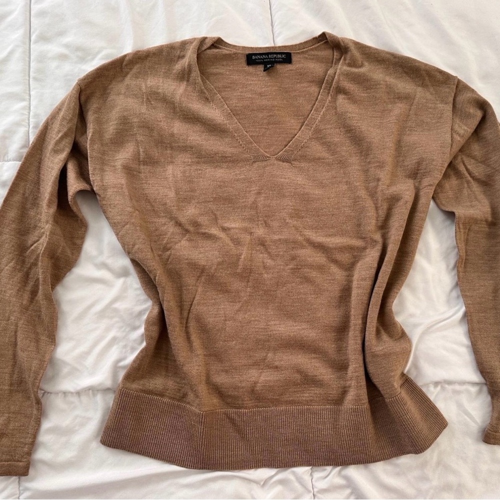 Banana Republic Women's Tan Sweater